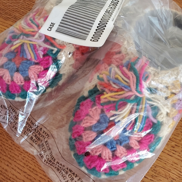 Anthropologie French Knot Granny Square Crocheted Slippers - cream - Picture 8 of 11